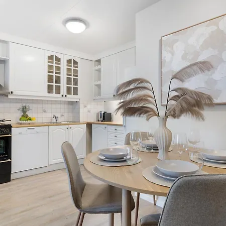 Stunning Views - Free Parking - Private Terrace Appartement