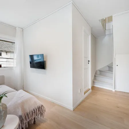 Stunning Views - Free Parking - Private Terrace Appartement Bergen