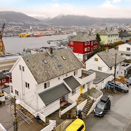 Stunning Views - Free Parking - Private Terrace Appartement