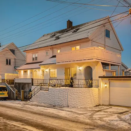 Appartement Stunning Views - Free Parking - Private Terrace Bergen